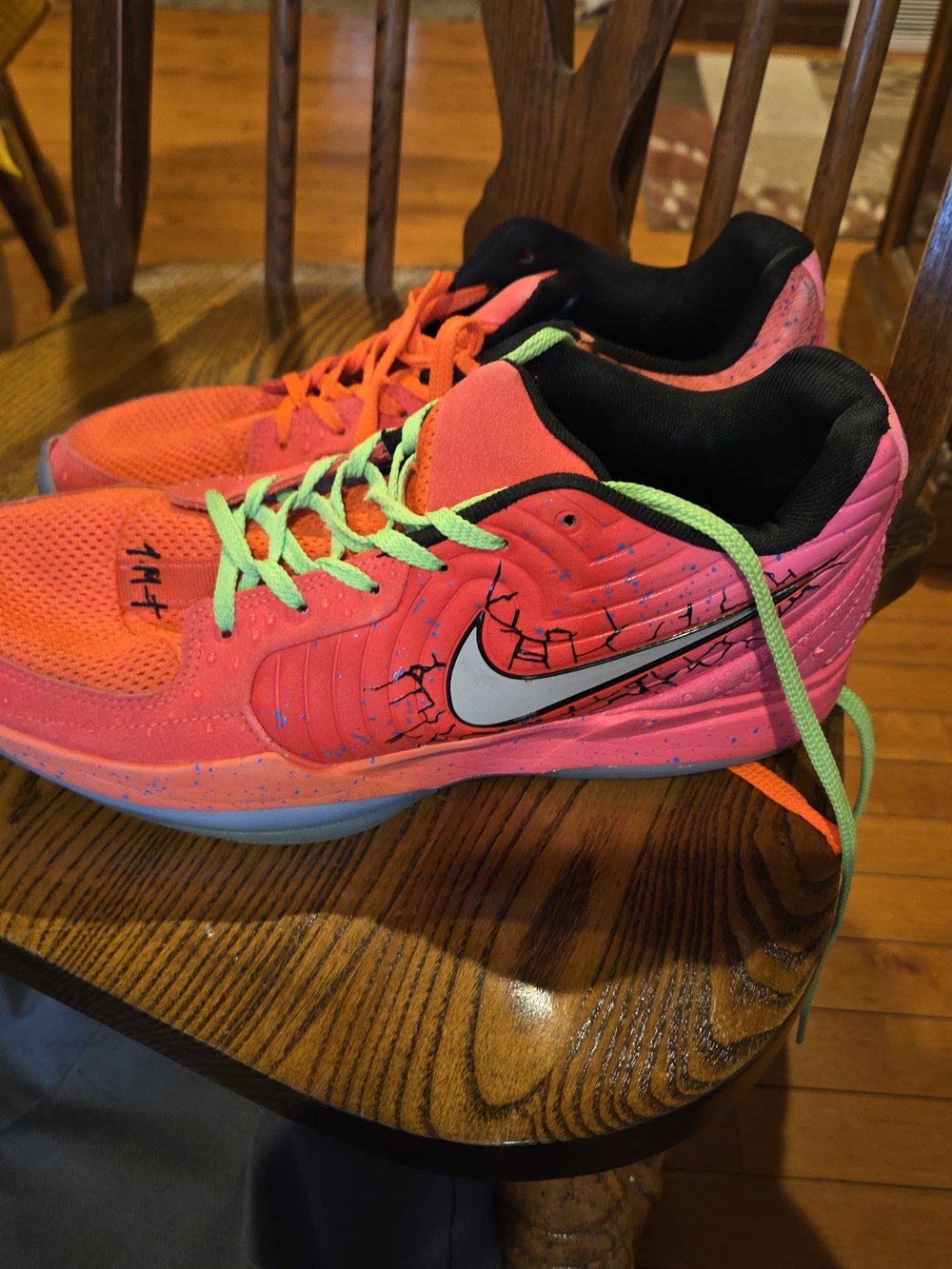 Nike Men’s Bright Pink Athletic Shoes with Lime Green Laces